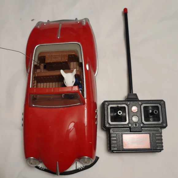 Vintage Stuart Little remote control car